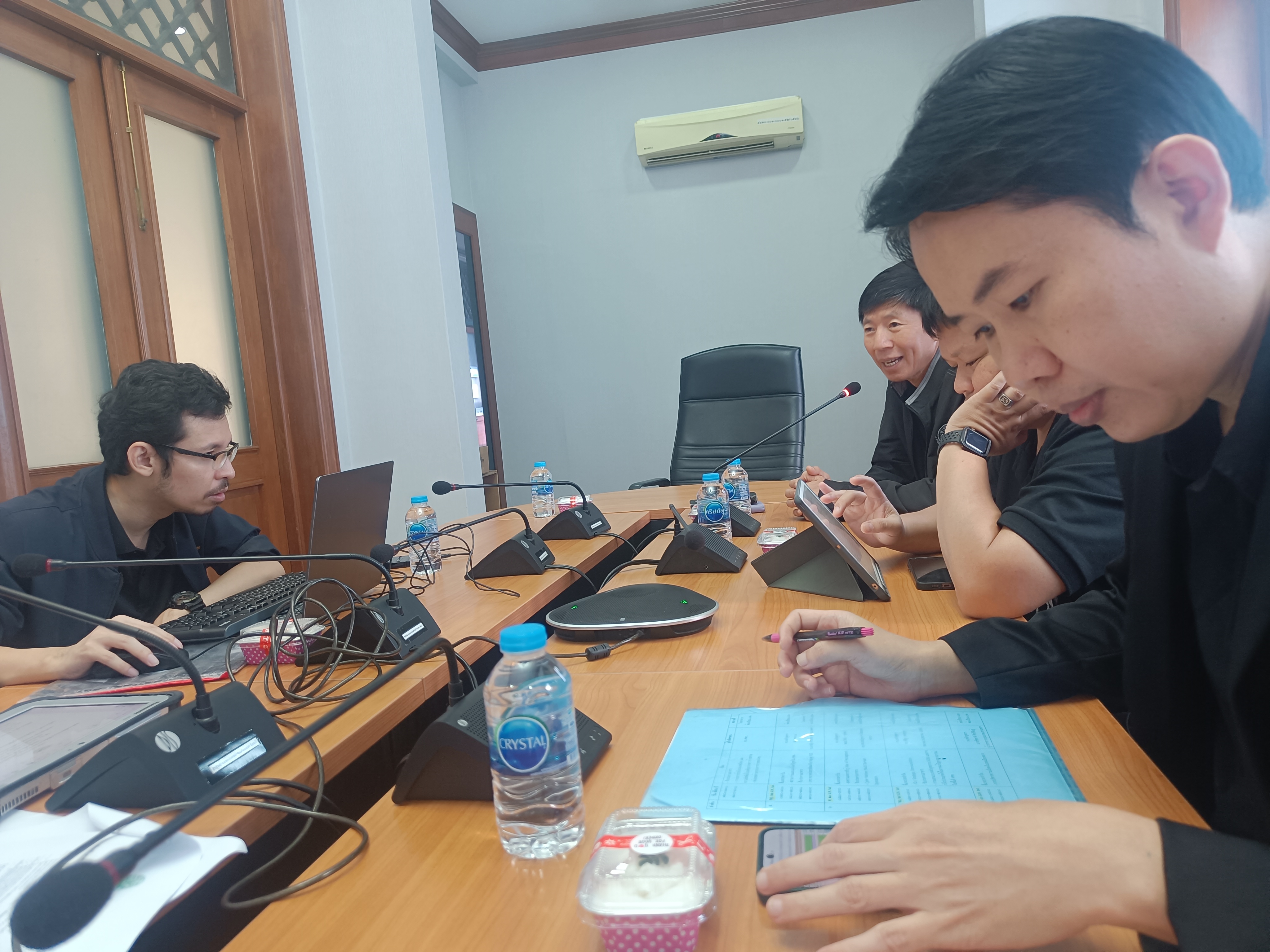 title - ร่วมประชุมคณะทำงานพัฒนาระบบงานดิจิทัลกระบวนงานด้านการตรวจสอบและรับรองมาตรฐานสินค้าเกษตรในเขตปฏิรูปที่ดิน ครั้งที่ 1/2569 พร้อมมีการร่วมประชุมผ่านระบบออนไลน์ ZOOM Meeting 